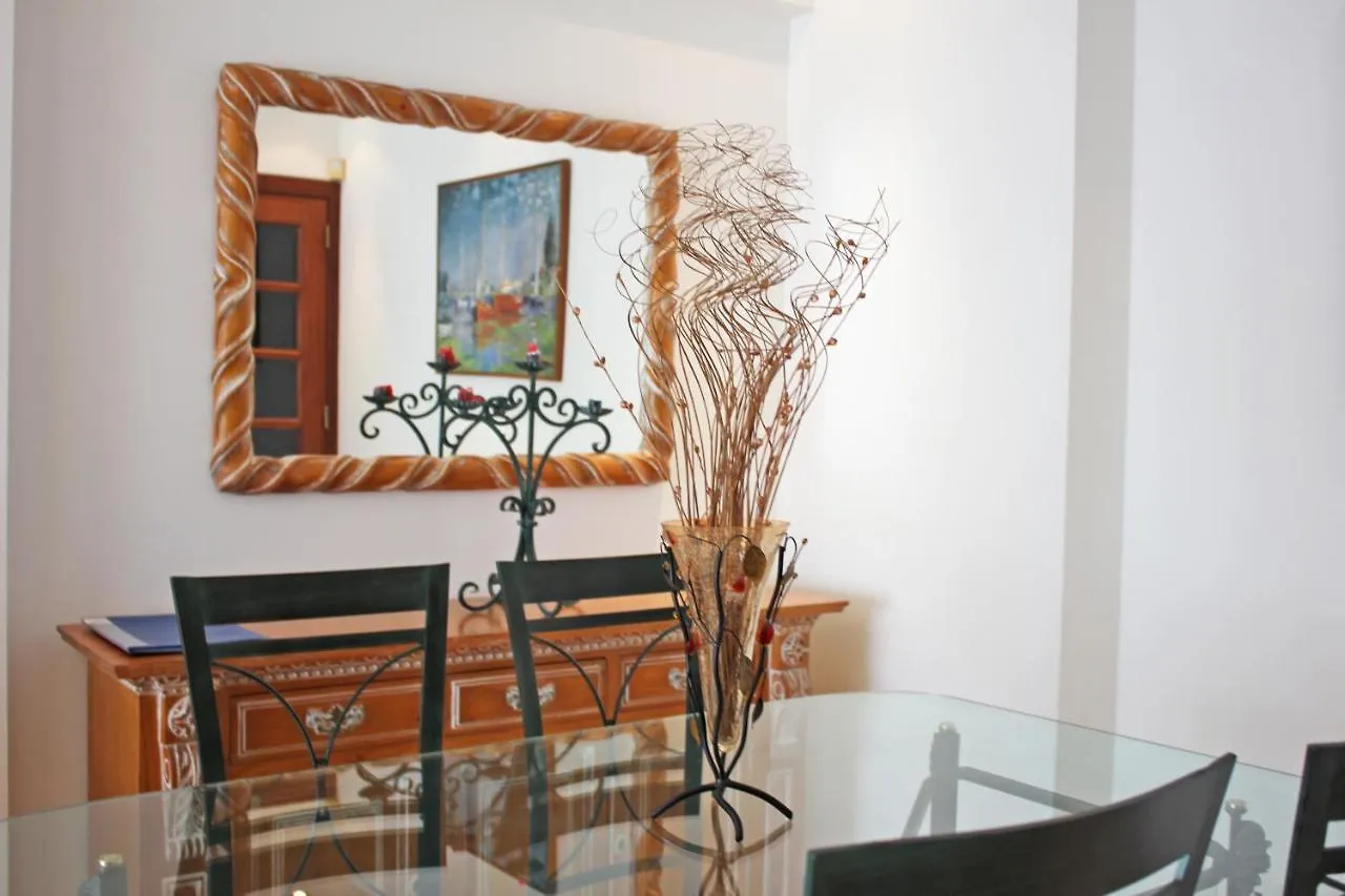 Oceanides Beach House - T2 Quarteira Apartment